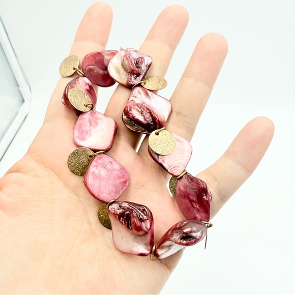 Pink and Gold Mother of Pearl Nugget Aurora Borealis Stretch Bracelet - Picture 1 of 5